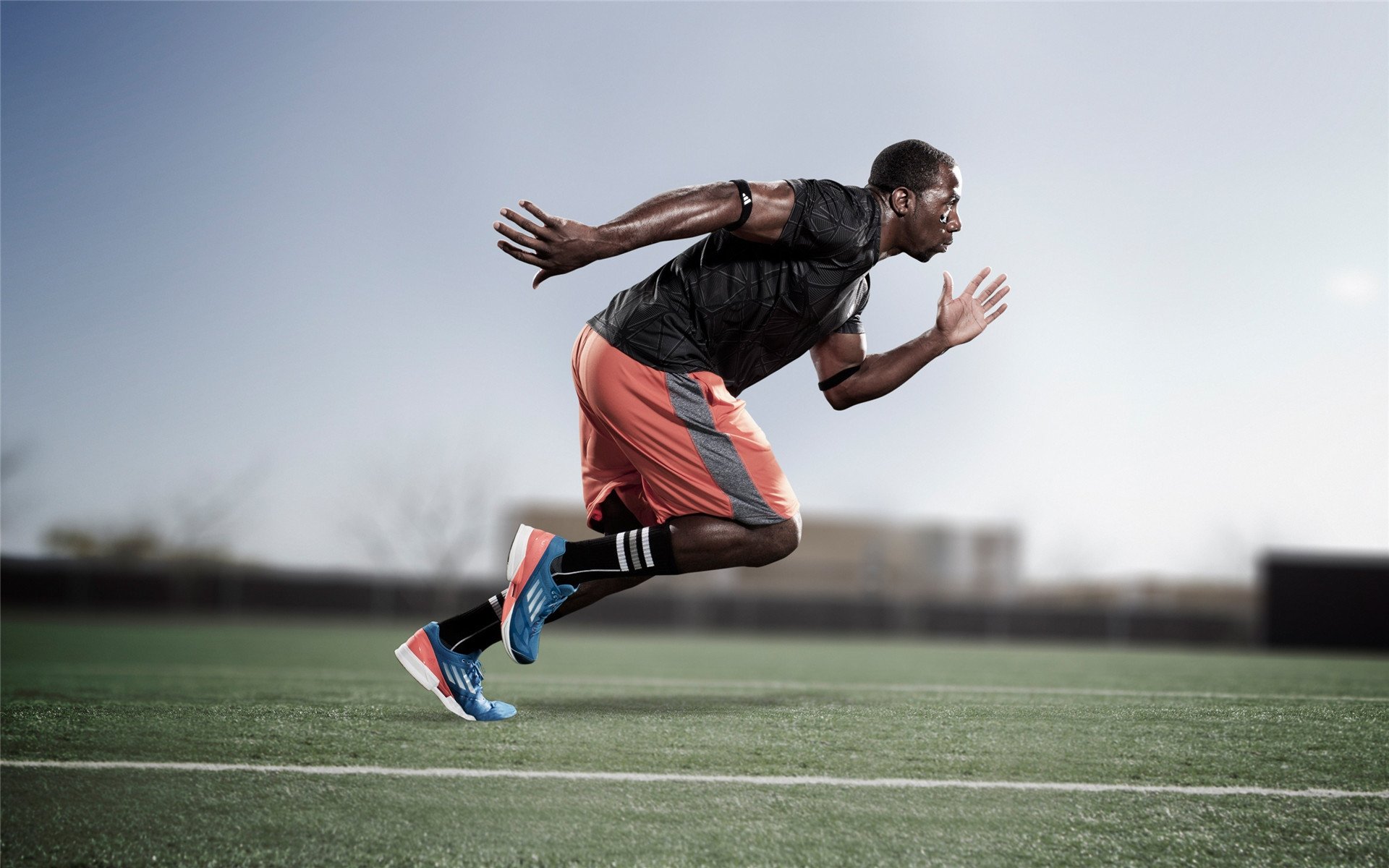 意甲球队利用大数据构建后防站位-抢断成效分布模型