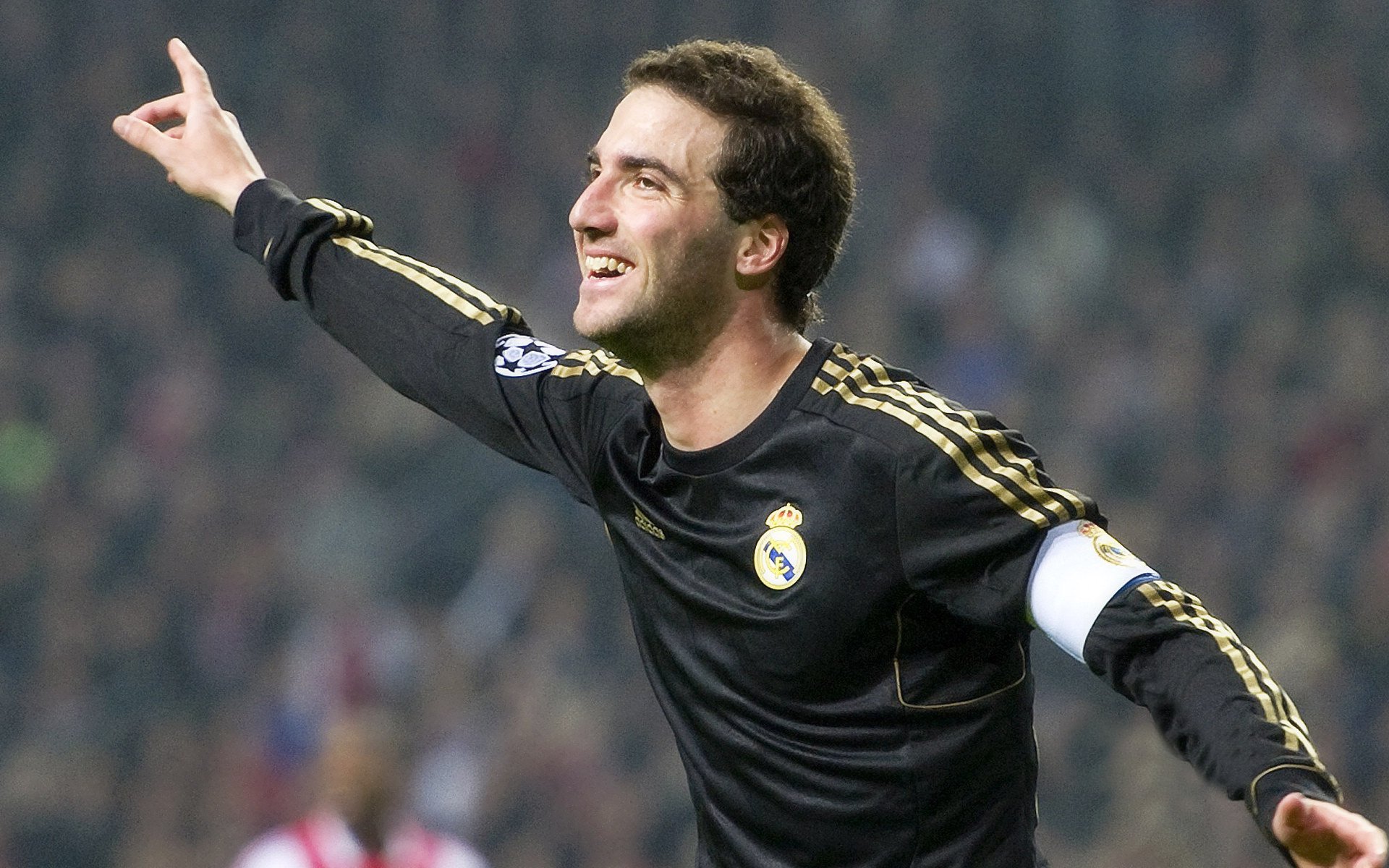 俱乐部球迷忠诚度计划推出多项福利吸引长期支持者，德甲球迷忠诚度测试